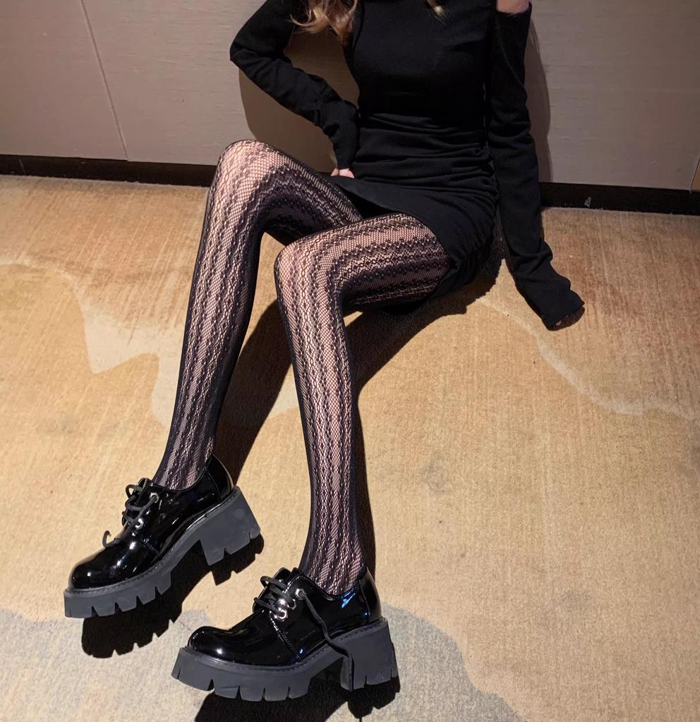 Spring Women Retro Crochet Lace Pantyhose Sexy Mesh Stockings Slim Outer Wear Leggings Socks