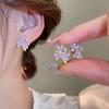 Серебряные серьги-гвоздики с цветами, капающими маслом, милые, нежные, модные, универсальные серьги, серьги с маленьким свежим темпераментом, нишевые, с высоким чувством