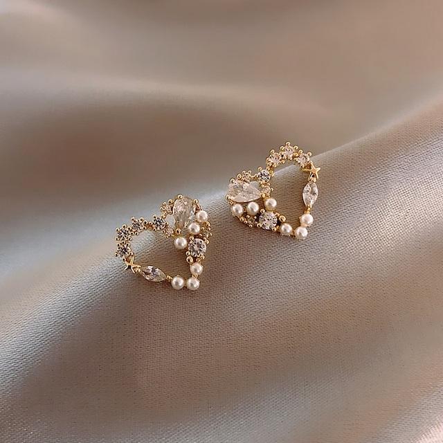 Новые серьги-гвоздики Love Pearl, серьги-гвоздики в форме сердца со стразами, жемчужные серьги для женщин и девушек, для вечеринок, для индивидуальности, темперамента, ювелирные изделия в подарок