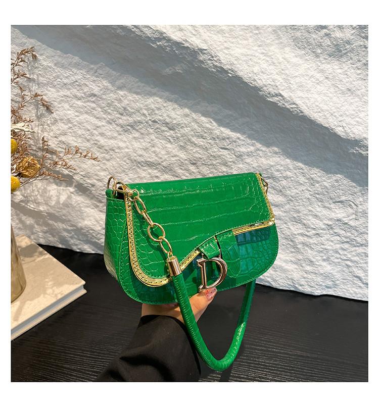 Shoulder Designer Elegant Bag For Women Modern Chain Detail Versatile Small Handbag