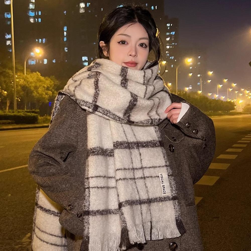 Warm Plaid Knitted Scarf Acrylic Fibres Tassel Shawl Korean Style Unisex Thickened Scarf  Christmas