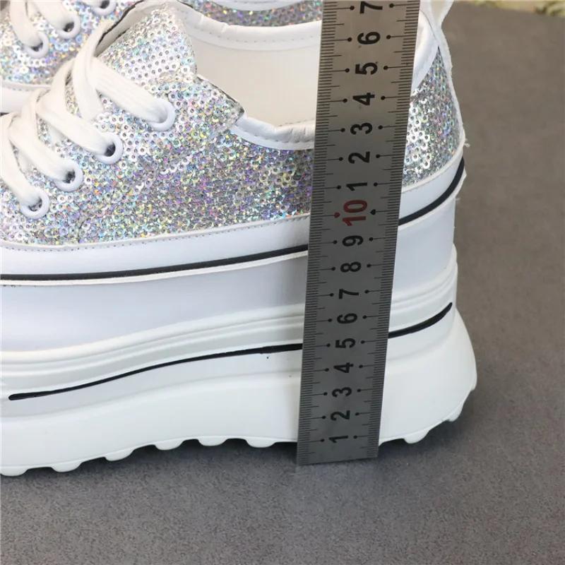 Модные кроссовки на платформе и танкетке из натуральной кожи и синтетики, на массивной скрытой танкетке, женские повседневные, женские, весна, осень, женская обувь