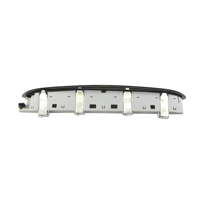 1pcs LED Car Brake Stop Light High Tail Third Lamp A164 820 10 56, A1648201056 For Mercedes-Benz W164 ML320 ML350 ML500 2005-11