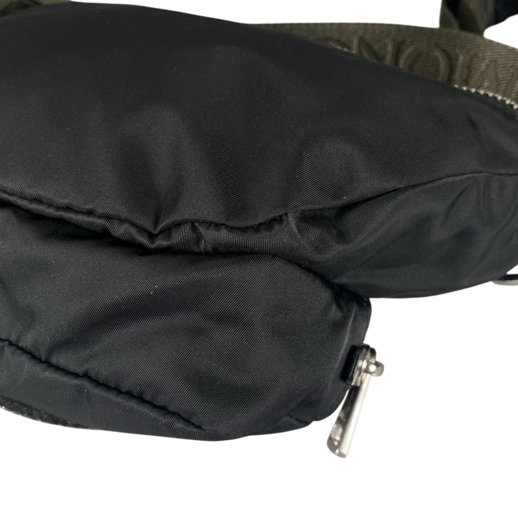 MONCLER G209A5M70200 02SZK body bag black mens used
