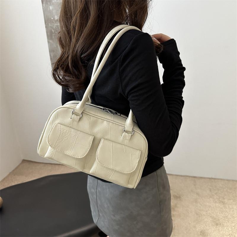 Trendy Large Capacity Tote Bag For Women In Fashionable Black And Colorful Patterns