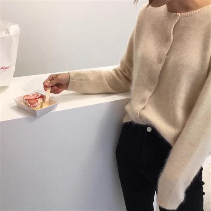 2025 A/W Women's Knit Cardigan: Round Neck, Long Sleeve, Loose Wool Pullover, Comfortable Solid Color Sweater