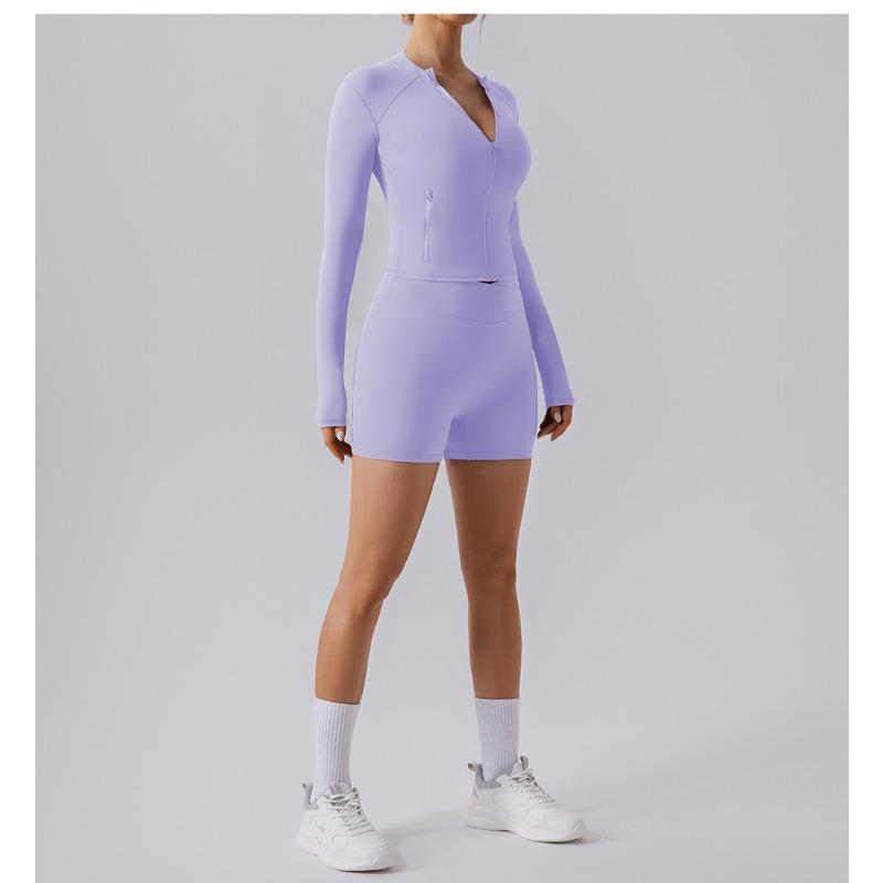 Влагоотводящий тренировочный костюм