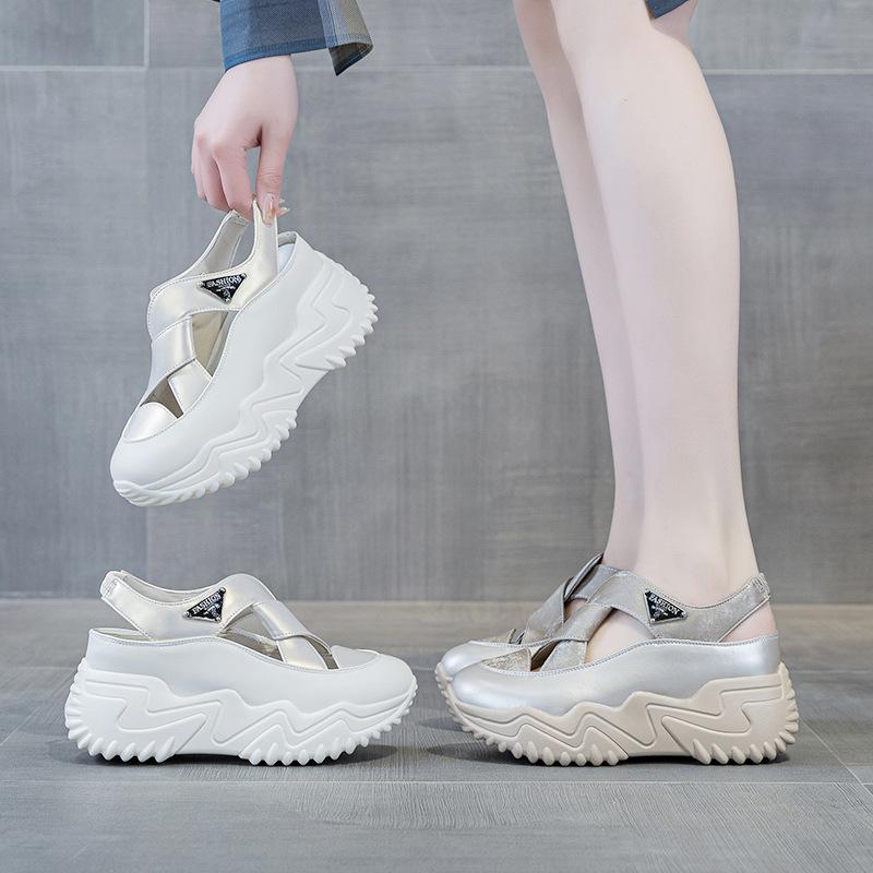 Daddy Shoes женские летние 2025 новые сандалии Baotou Hollow женские универсальные на толстой подошве модные повседневные дышащие женские туфли Tide