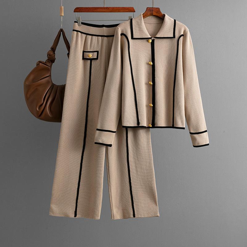 Новый осенне-зимний вязаный модный комплект для женщин, включающий повседневный свитер с воротником поло и брюки широкого кроя