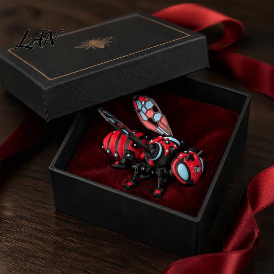 Futuristic Car Interior Ornament 3D Printed Articulated Bee Figurine, Flexible Joint Fidget Toy with Keychain, Mechanical Lightweight Art Statue