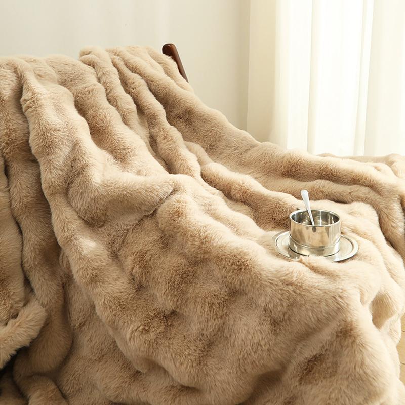 High-end Artificial Rabbit Hair Winter Warm Blanket Thickened Warm Sofa Blanket