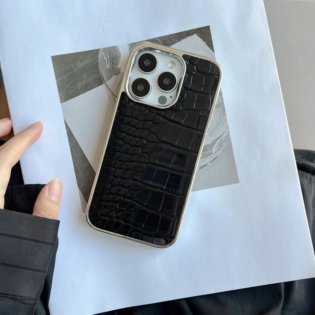 Это ослепительный гальванизированный чехол для телефона с узором крокодиловой кожи для iPhone15Promax и противоударный защитный чехол для Apple 14