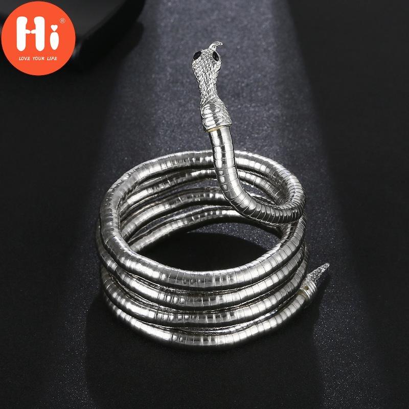 Прохладное многослойное колье со змеей в стиле Hi Punk