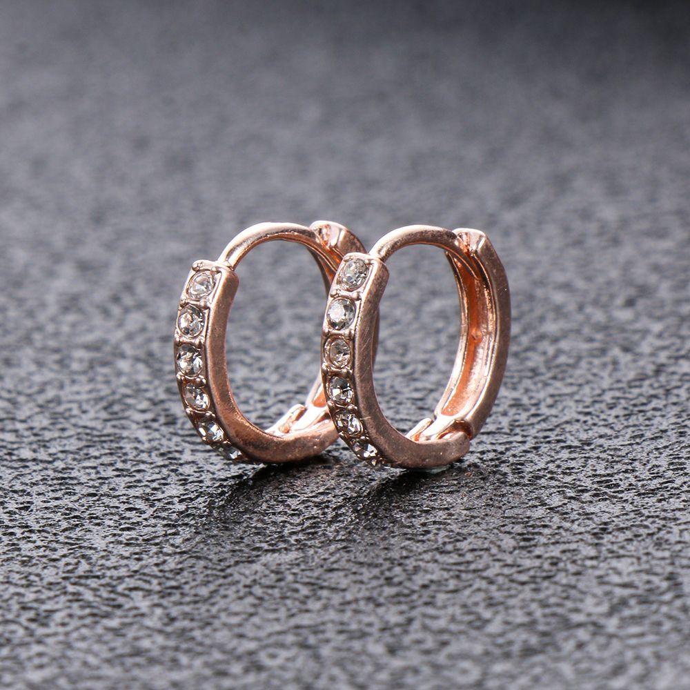 Ювелирные изделия Спираль Хрящ козелка Красочные серьги с цирконием CZ Пирсинг ушей Цирконий Циркон Серьги-гвоздики для ушей