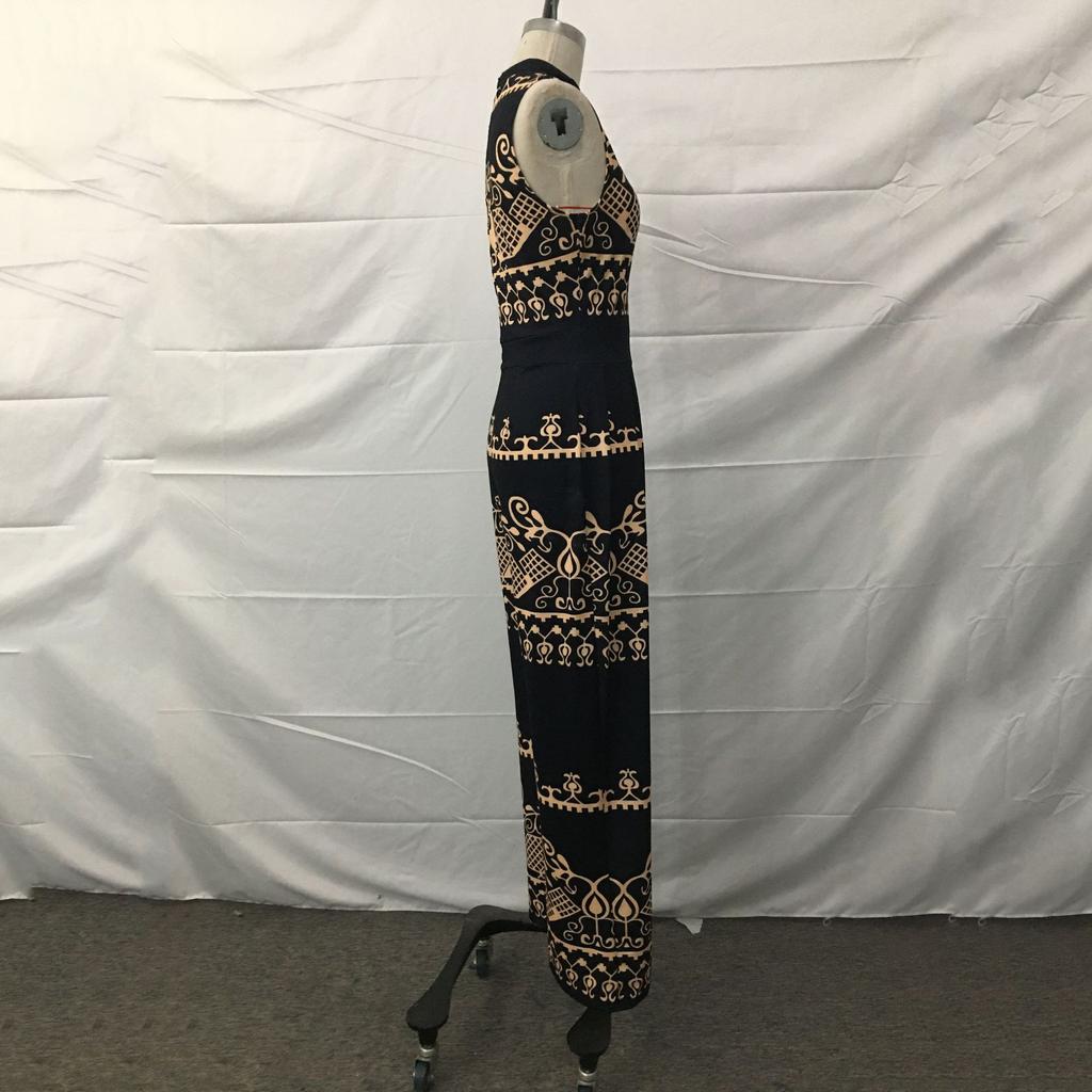 Женский облегающий комбинезон без рукавов с круглым вырезом и принтом