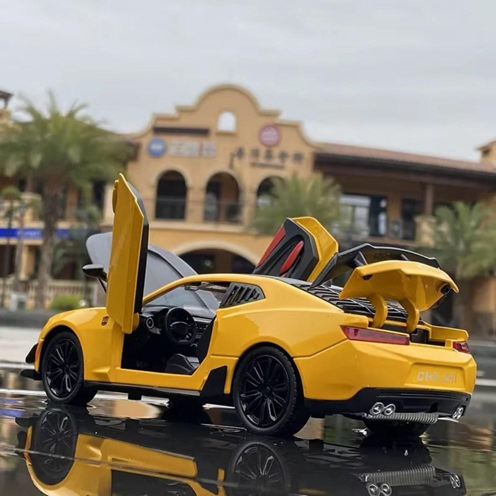 Премиум 1:Модель автомобиля Chevrolet Camaro в масштабе 1:24