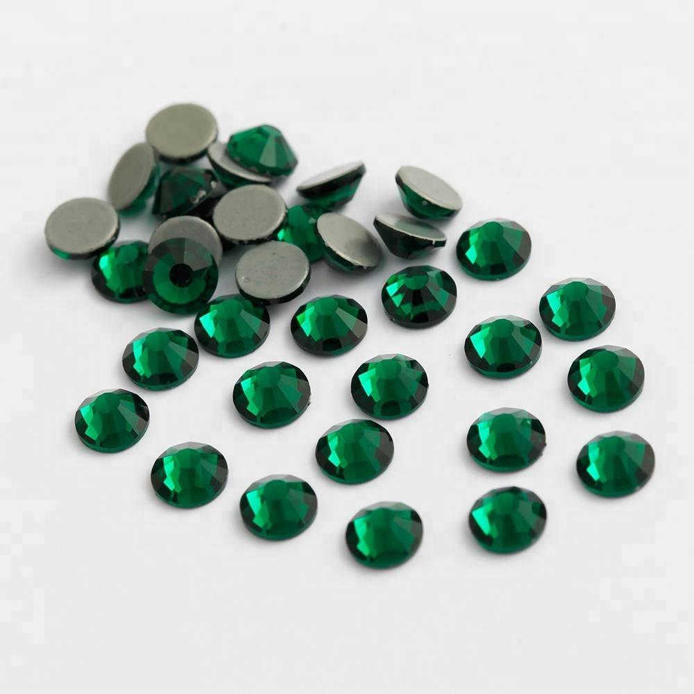 Factory Over 175 Colors German Intensive Glue Hotfix Stone SS20 Glass Hot Fix Rhinestones for Wedding Dress