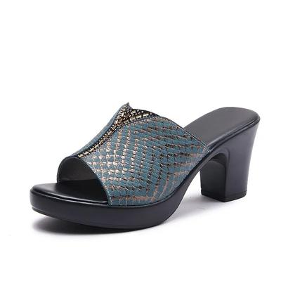 GKTINOO Новые шлепанцы из натуральной кожи Противоскользящие Летние На высоком каблуке Водонепроницаемые Сандалии со стразами Обувь для мамы для улицы