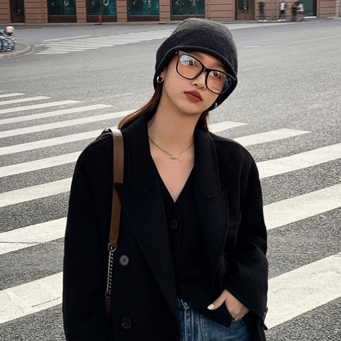 Women's V-Neck Knit Cardigan: French-Inspired, Fall/Winter Style