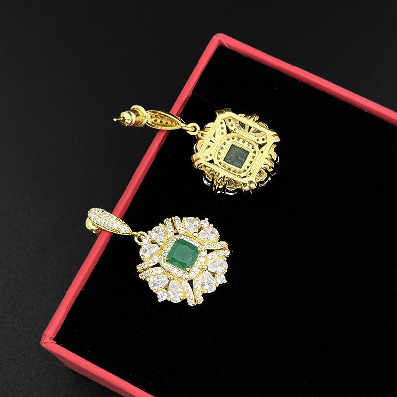 Jewelry Set, Copper-Plated Gold-Inlaid Zircon Jewelry Three-Piece Set, Necklace, Earrings, Ring Set.