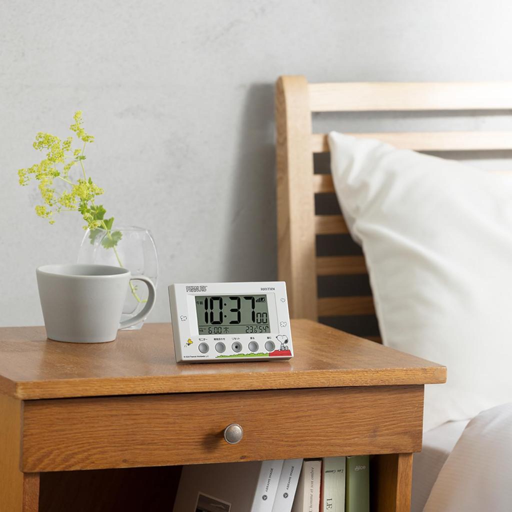 Будильник RHYTHM Snoopy, цифровые радиочасы, электронный звуковой будильник, термогигрометр, календарь, свет, белый x 12 x см 8RZ166MS03 (Включен повтор) 7.7