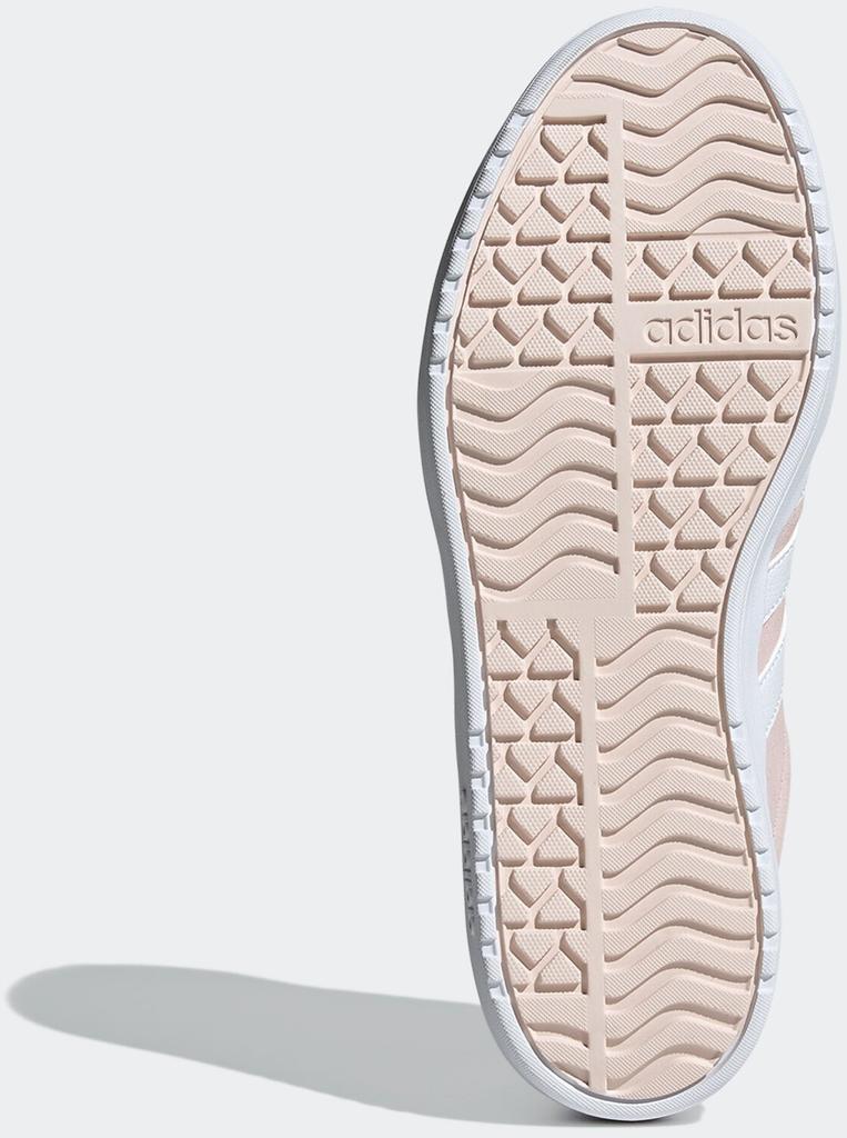 Женские кроссовки Adidas VL Court Bold бежевого цвета