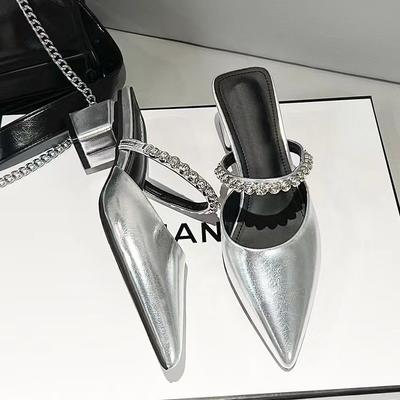 Весна-лето 2025 новые туфли-полушлепанцы из лакированной кожи телесного цвета в стиле феи, женская обувь с французским характером, на толстом каблуке, крутые шлепанцы