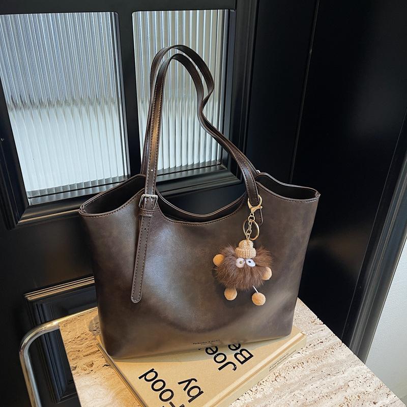 Сумка большой вместимости Женская новая сумка через плечо Модная повседневная универсальная сумка-тоут для поездок