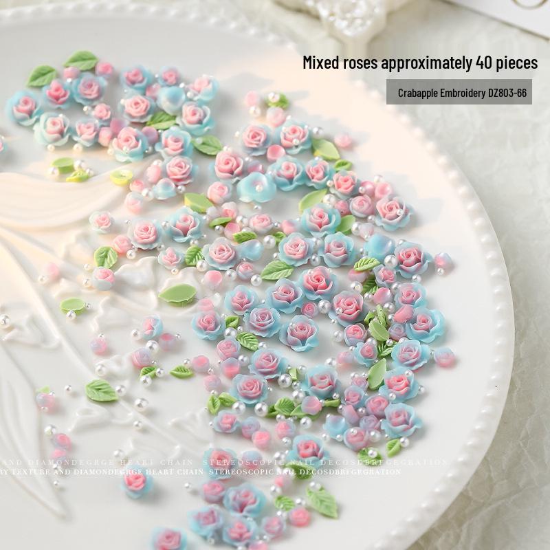 Розовый 3D дизайн ногтей с розами, цветами из смолы и миксом жемчуга