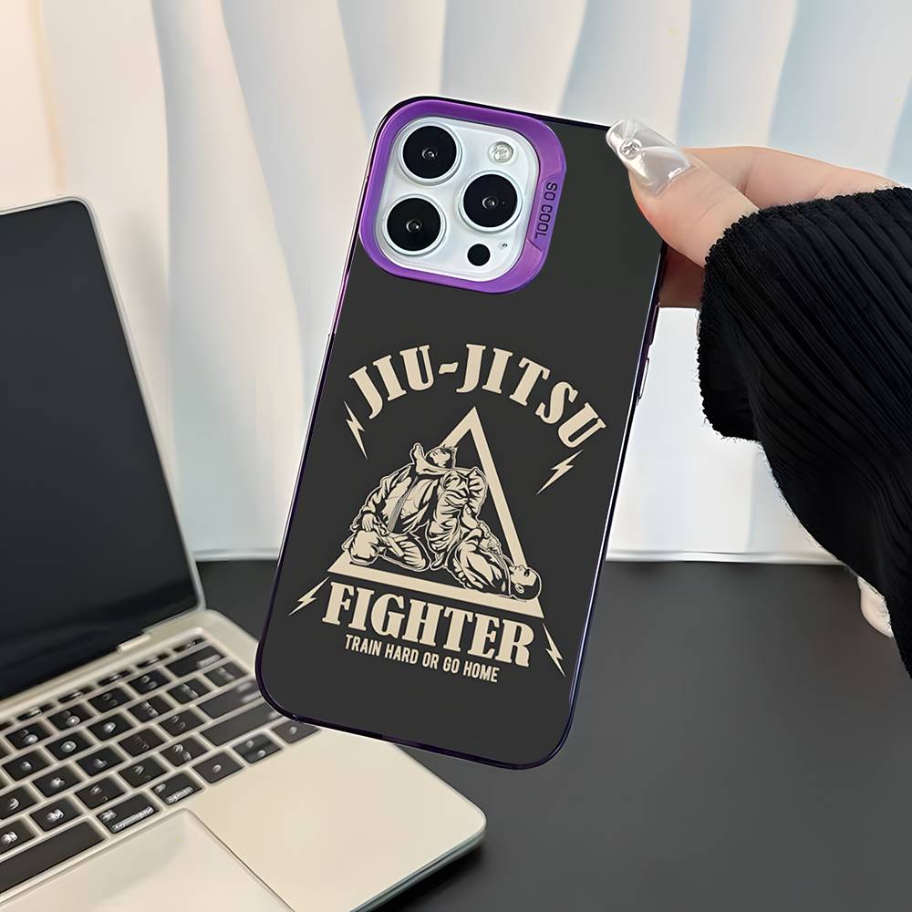 BJJ Бразильское джиу-джитсу Для iPhone 17,16,15,14,13,12,11,Mini,Pro,E,SE4,XS,MAX Фиолетовый Ударопрочный Конфетный Матовый Чехол