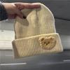 Милая шерстяная шапка с медвежонком, женская новая осенне-зимняя теплая шапка от холода, защита ушей, универсальная вязаная шапка, тренд