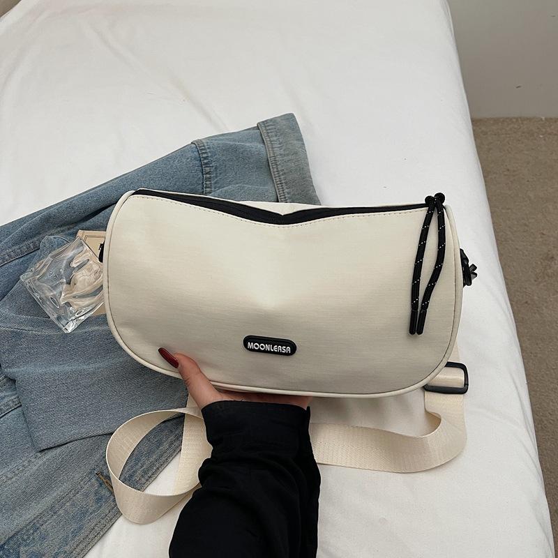 Korean Lazy Wind Women's Crossbody Bag Casual Fashion Large Capacity Commuter Women's Bag Niche Design Casual Pillow Bag