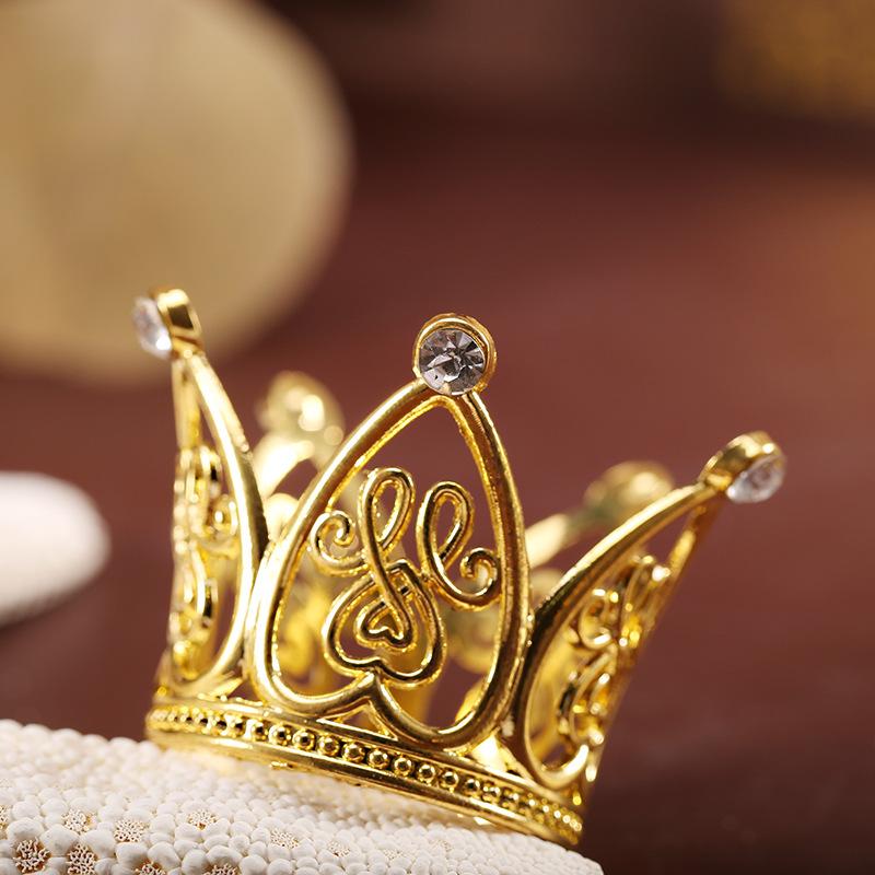 Маленькая металлическая корона для мальчиков девочек младенцев на день рождения выпускной вечер мини-тиары украшения для волос диадема для торта свадебные аксессуары для волос