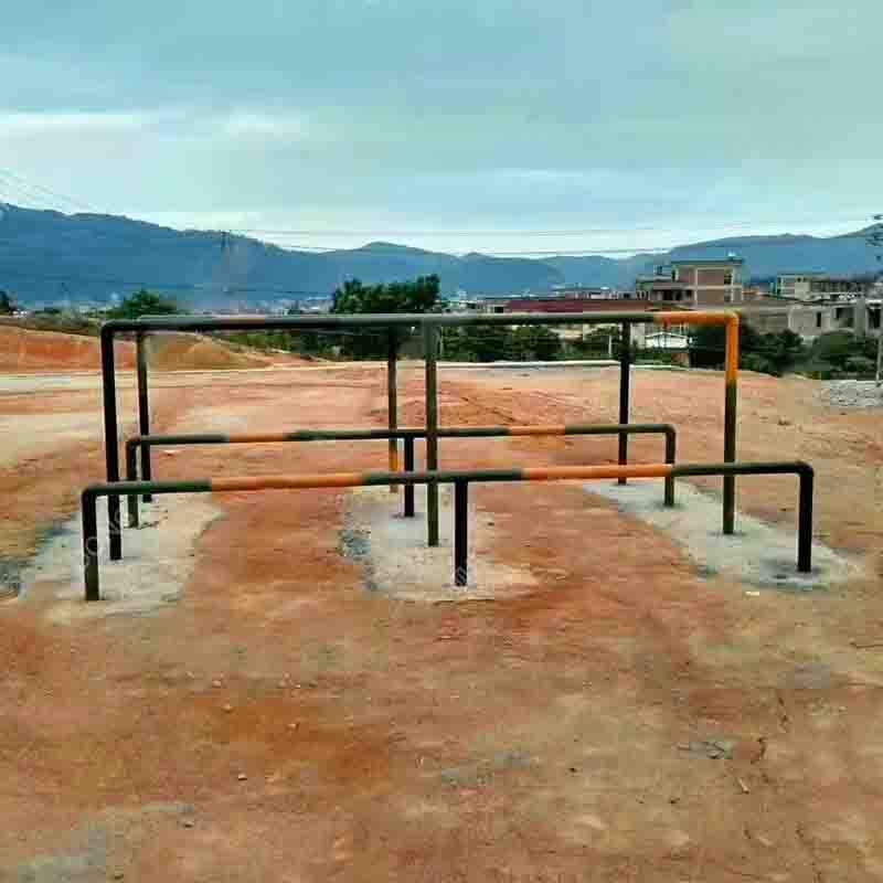 Outdoor High-Low Obstacle Course Training Equipment