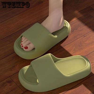 Брендовые сандалии для ванной комнаты, простая верхняя одежда, женские нескользящие домашние домашние тапочки на толстой подошве для мужчин и женщин