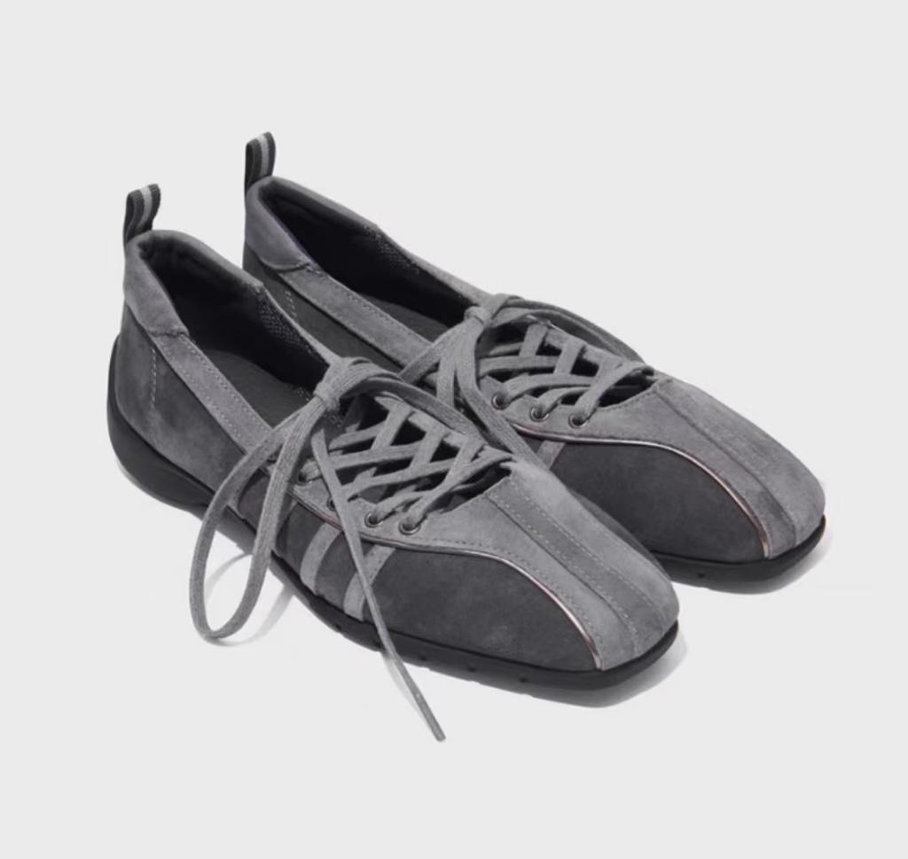 Версия из овчины~ 2025 новые французские балетки с квадратным носком в стиле ретро, женская универсальная повседневная обувь