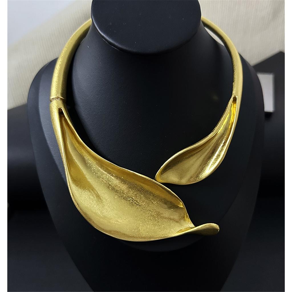 Tooxika Летнее Новое Нишевое Персонализированное Золотое Ожерелье-Воротник с Листьями и Цветами, Преувеличенное Фанковое Ожерелье Открытого Типа с Высоким Чувством