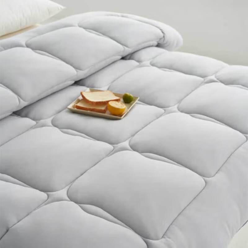 Super Soft Corn Fiber Toast Comforter