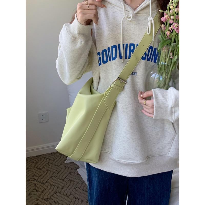 Новая повседневная и модная простая летняя сумка через плечо для девочек большой емкости для игрушек для поездок на работу и обратно