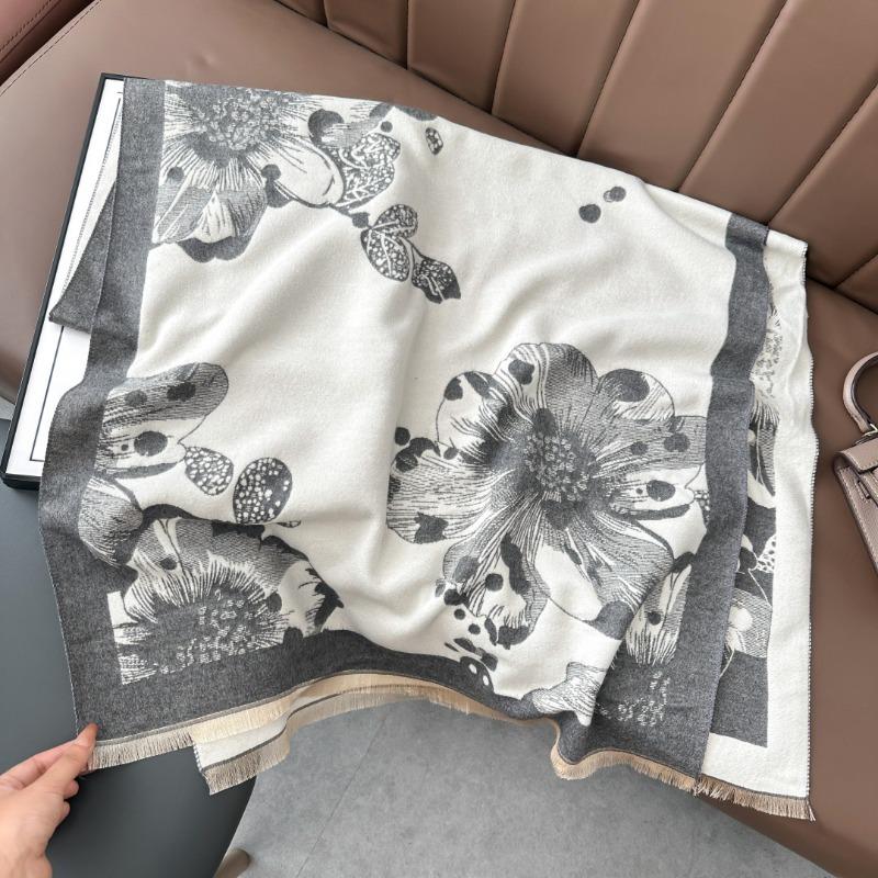 Double-sided Petal Jacquard Imitation Cashmere Scarf Women's Leisure Atmosphere New High-quality Scarf Shawl Soft and Thick