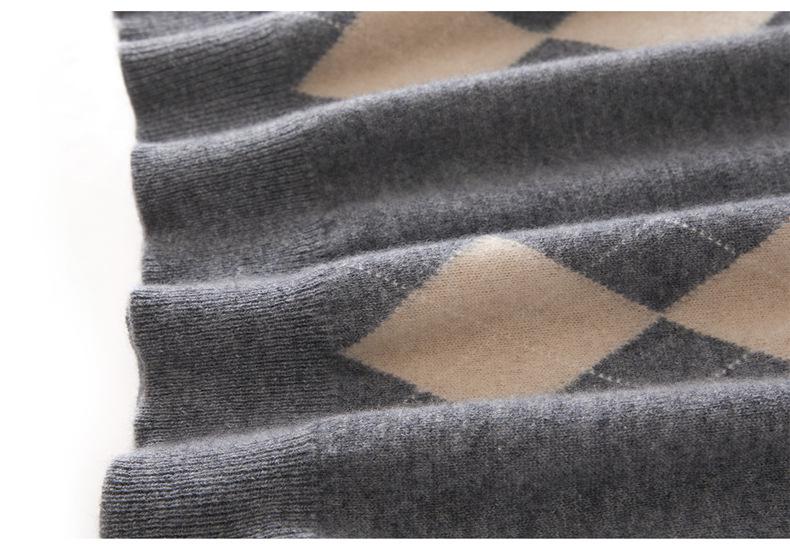Pure Cashmere Color Block Knitwear with Diamond Pattern