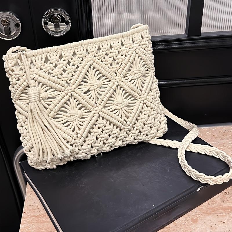 Bohemian style women's handmade woven single shoulder bag - summer beach tote bag, suitable for travel and leisure outings, ethnic style tote bag.