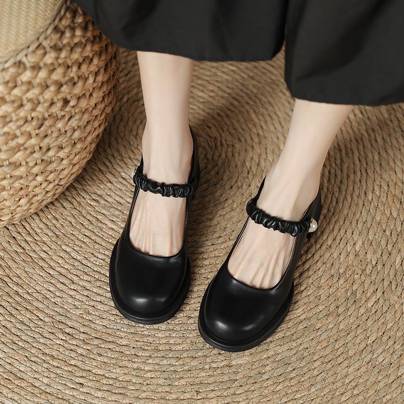 Mary Jane high heels women's 2025 early spring new light mouth pearl word with thick heel single shoes black small leather shoes