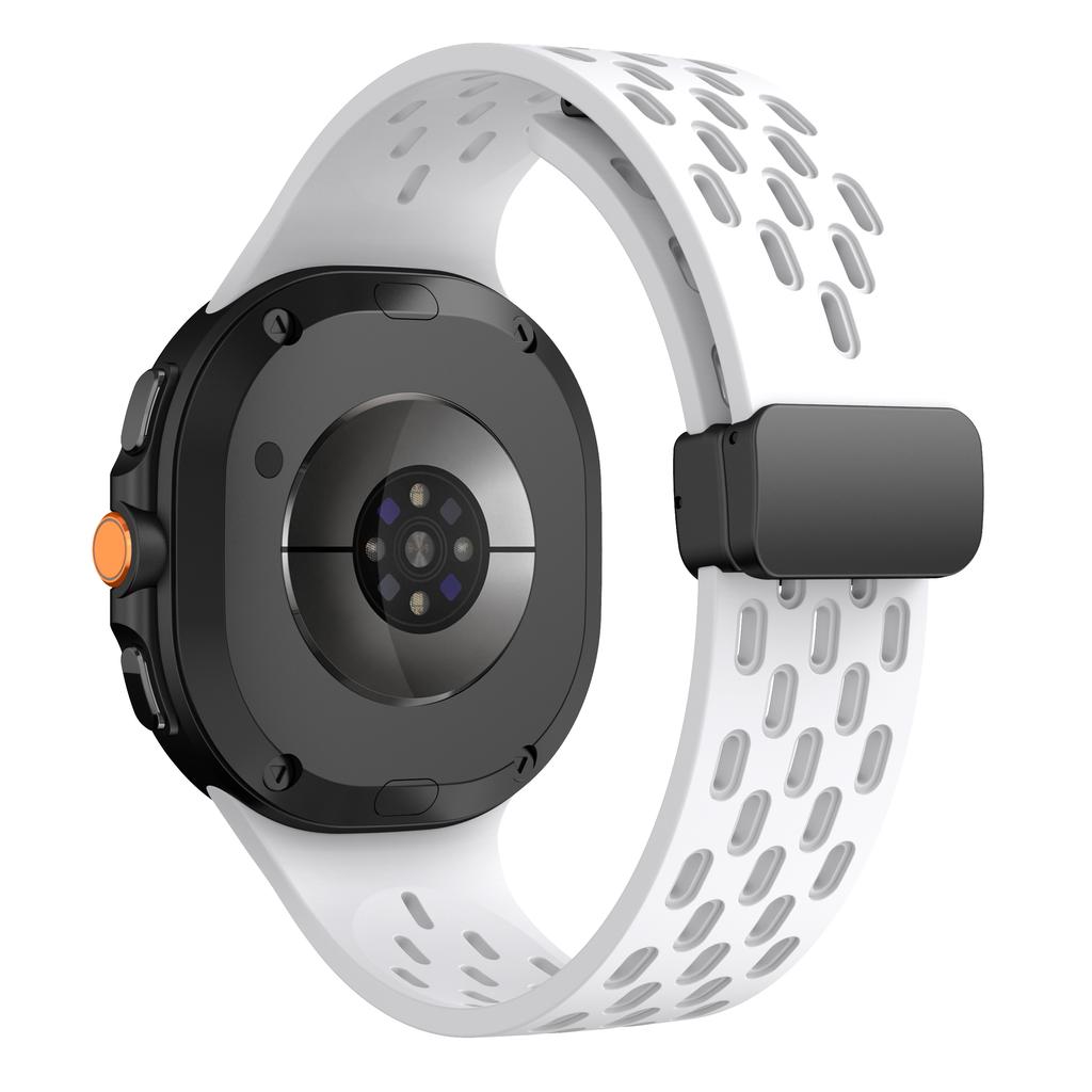 Breathable Silicone Strap for Samsung Galaxy Watch8 44mm/40mm/Watch8 Classic 46mm Multi Hole Magnetic Buckle Watch Band