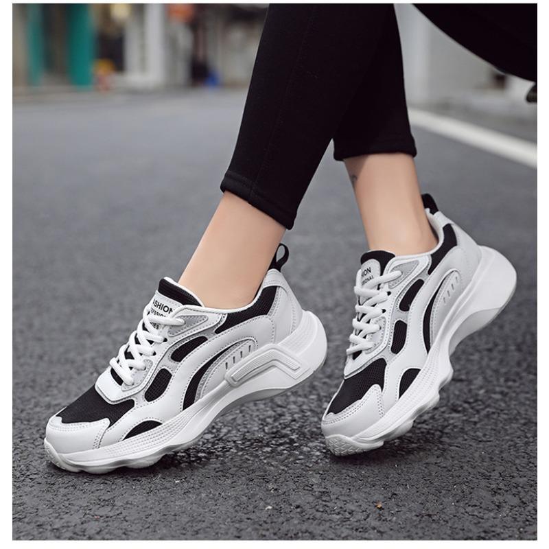 Весенняя сетчатая женская обувь Новая повседневная обувь на мягкой подошве Дышащая спортивная обувь Кроссовки для бега Кроссовки для джоггинга и путешествий