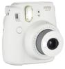 Fujifilm Фотоаппарат мгновенной печати instax mini8 plus с объективом и оригинальным ремешком на руку ваниль INS MINI 8P VANILLA крупным планом