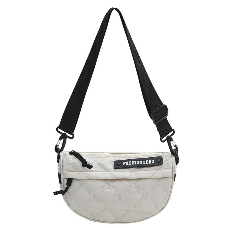 Новая коллекция осень-зима 2023 года: женская сумка через плечо с большой вместимостью, высококачественный дизайн, нишевый дизайн, сумка-седловидная сумка на одно плечо