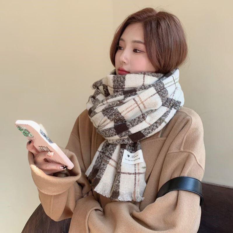 Scarf women's winter new soft waxy light luxury small incense long Maillard shawl student couple warm scarf