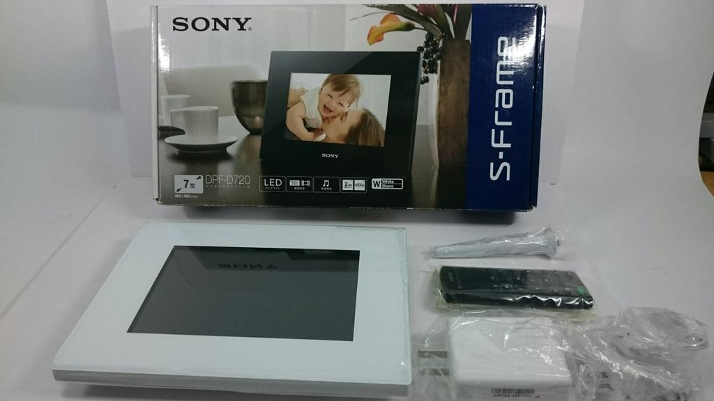 SONY Digital Photo Frame D720 Type Memory 2GB White S-Frame 7.0 Built-in DPF-D720/W