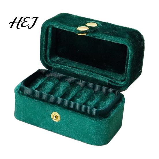 Portable Jewelry Gift Box Ring Box, Multi Slot Case, Simple Style Travel Organizer Metal Snap Closure for Rings And Earrings Soft Lining Pouch